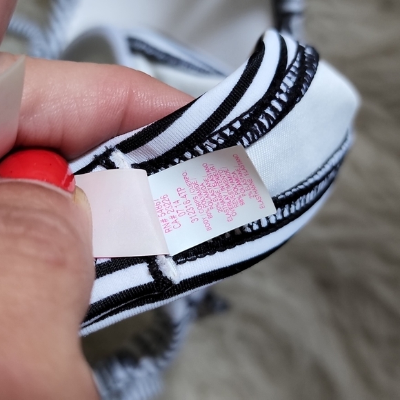 Victoria's Secret Floral Eyelet Bombshell Push Up Halter Bikini Top Stripes 32B - Picture 8 of 11